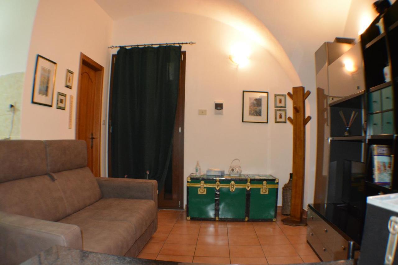 Casa Romeo Villa Adrano Luaran gambar
